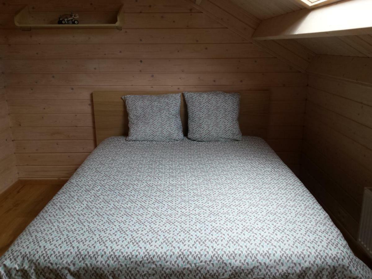Gezellige Chalet In Hoge Venen Uberweywertz Bagian luar foto